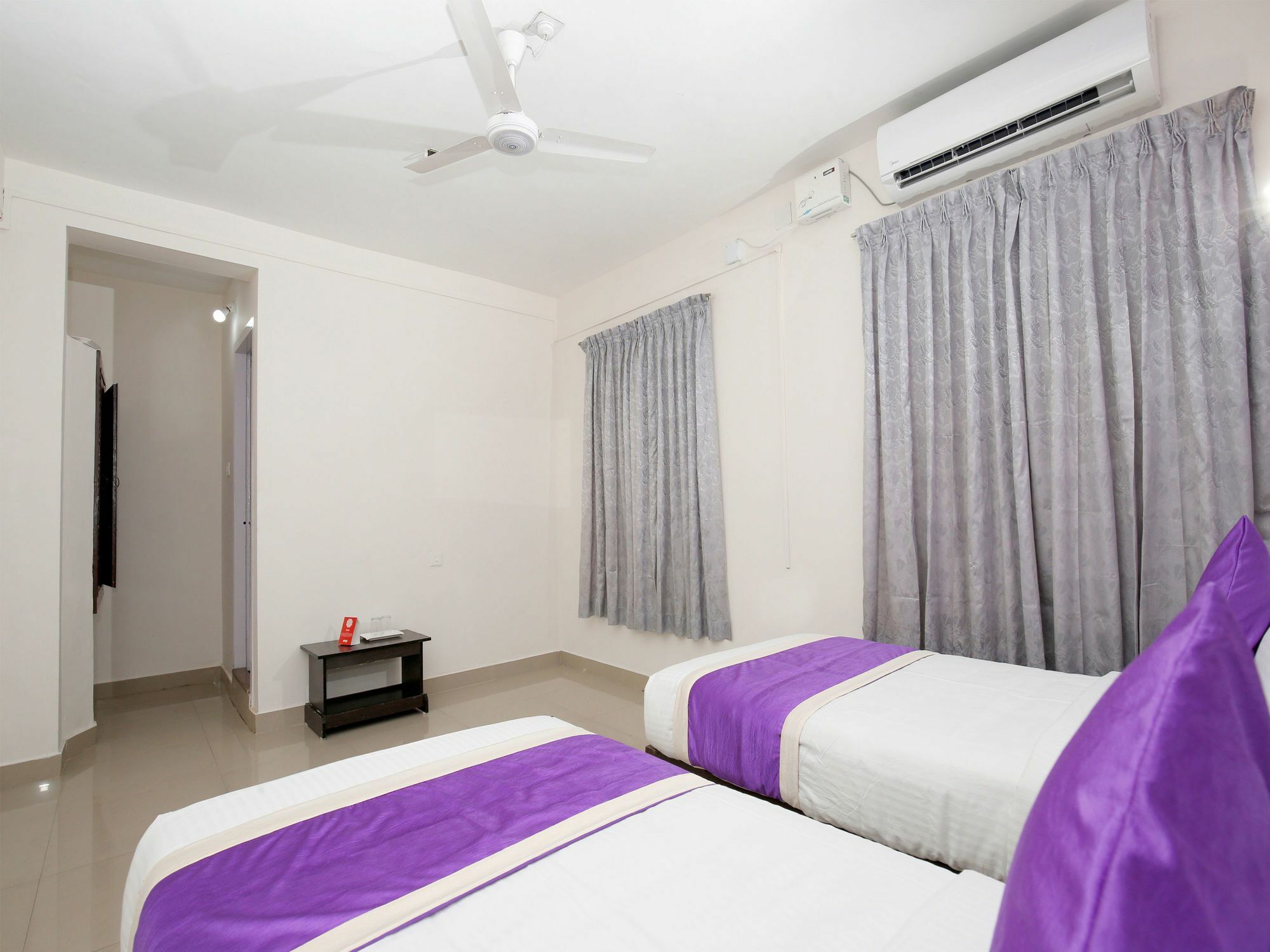 Oyo 9797 Hotel Vbee Plaza Thiruvananthapuram Exterior foto