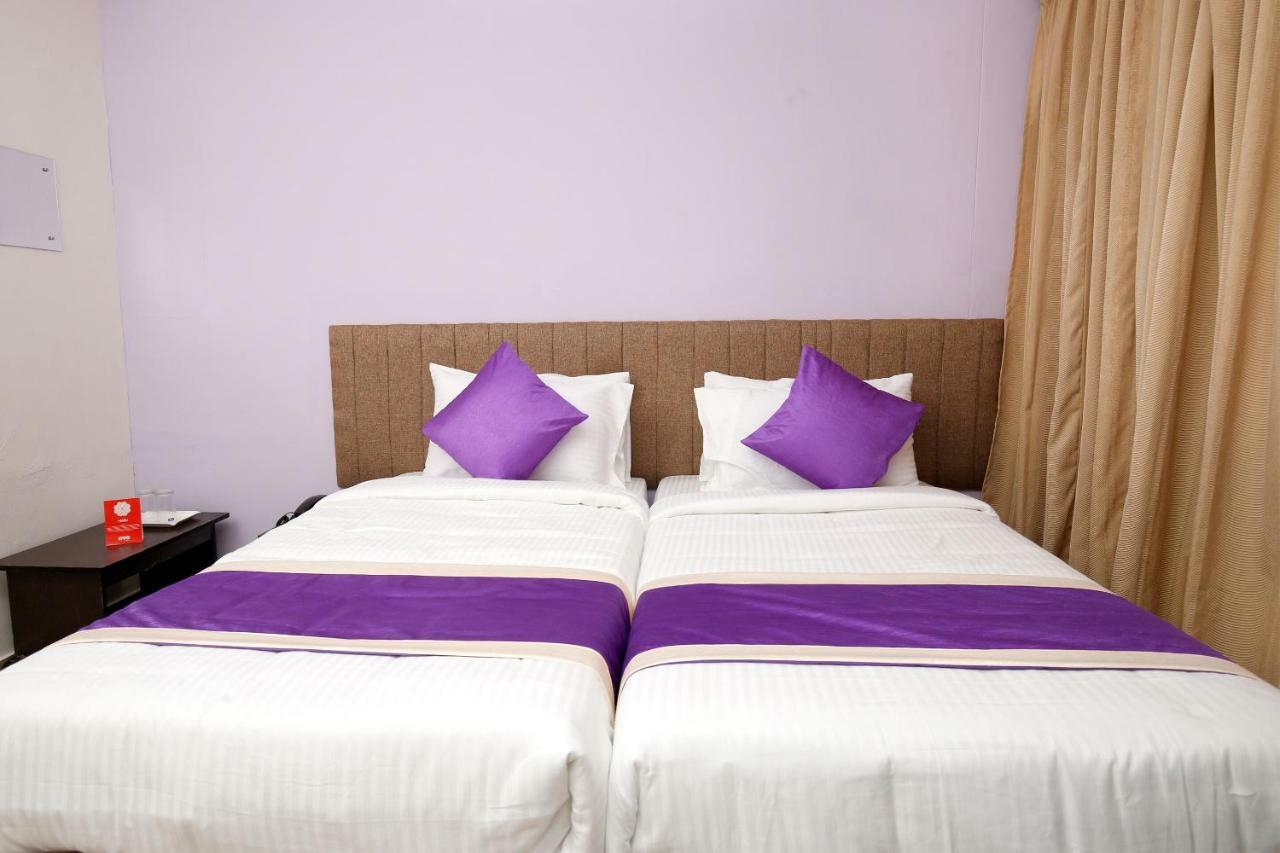 Oyo 9797 Hotel Vbee Plaza Thiruvananthapuram Exterior foto